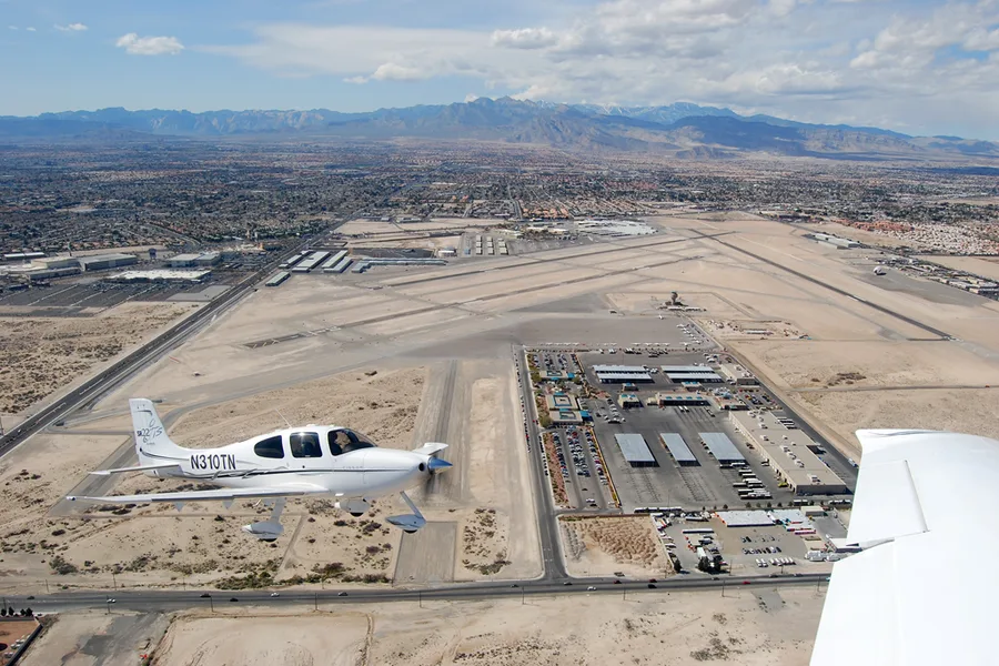 Cirrus SR22